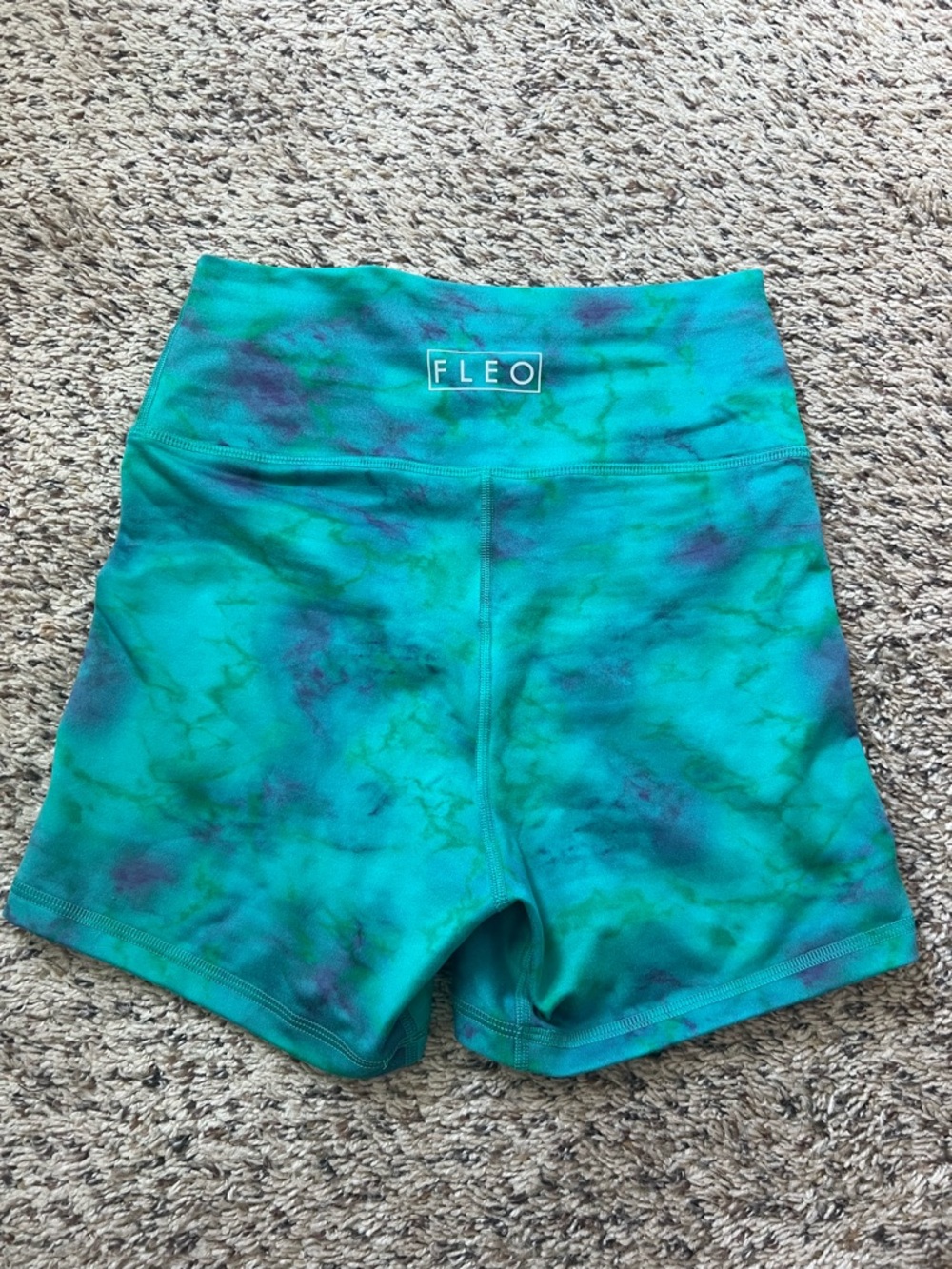 Fleo True High Shorts 4” - Picture 2 of 3
